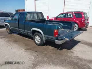 1995 Dodge Dakota with VIN 1B7GL23X3SS144109, listed as a IAAI auction lot 41767996 with 204,670 mi miles and . Bid and sale history available at DreamBid. Image 3.
