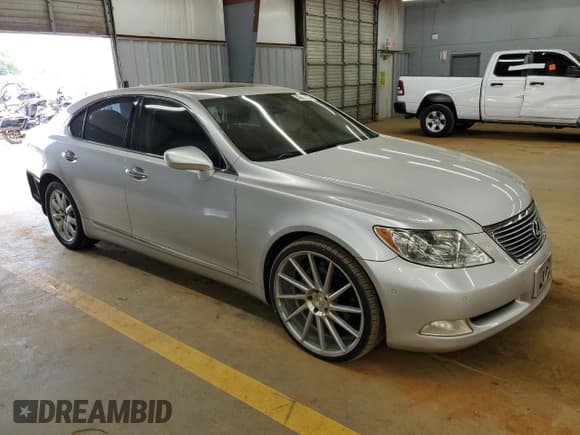 ✅ 2007 Lexus LS 460 • VIN: JTHBL46F475048342 • Lot: 59470335. Listed on Copart with 285,040 mi. Free auction sales archive from the USA and detailed vehicle history report at DreamBid. Image 4.