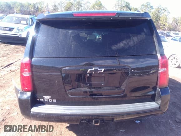 ✅ 2019 Chevrolet Tahoe LT • VIN: 1GNSKBKC0KR100255 • Lot: 38349950. Listed on IAAI with Not provided. Free auction sales archive from the USA and detailed vehicle history report at DreamBid. Image 16.