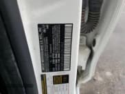 ✅ 2018 Mercedes-Benz C 300 • VIN: 55SWF4KB0JU241962 • Lot: 81003185. Wystawiony na Copart z przebiegiem 61 708 mil. Bezpłatny archiwum sprzedaży aukcyjnych z USA i szczegółowy raport historii pojazdu na DreamBid. Zdjęcie 12.