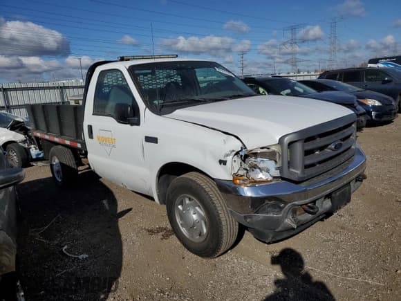 ✅ 2001 Ford F-250 XL • VIN: 1FTNF20L71EC58711 • Лот: 90374125. Опубликован ранее на Copart с пробегом 182 386 миль. Бесплатный доступ к архиву аукционных продаж из США и подробный отчёт об истории автомобиля на DreamBid. Изображение 4.