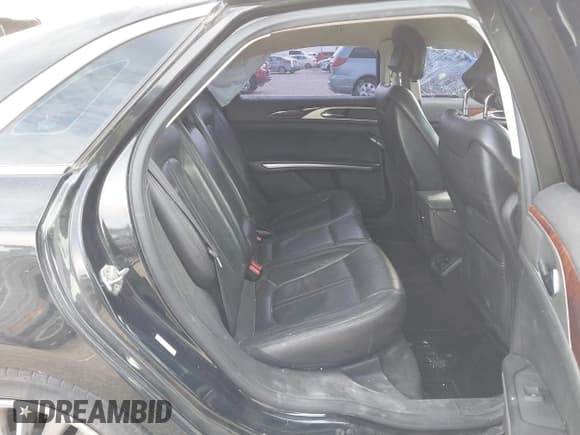 ✅ 2013 Lincoln MKZ Hybrid • VIN: 3LN6L2LU2DR803017 • Lot: 41240569. Wystawiony na IAAI z przebiegiem 102 633 mil. Bezpłatny archiwum sprzedaży aukcyjnych z USA i szczegółowy raport historii pojazdu na DreamBid. Zdjęcie 8.