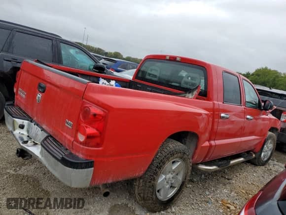 2005 Dodge Dakota SLT with VIN 1D7HW48N15S273409, listed as a Copart auction lot 84817255 with Not provided miles and Salvage title. Bid and sale history available at DreamBid. Image 3.