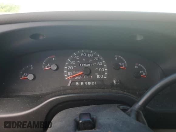 ✅ 1999 Ford Econoline Passenger XL • VIN: 1FBSS31L3XHA02788 • Lot: 65034624. Wystawiony na Copart z przebiegiem 109 401 mil. Bezpłatny archiwum sprzedaży aukcyjnych z USA i szczegółowy raport historii pojazdu na DreamBid. Zdjęcie 9.