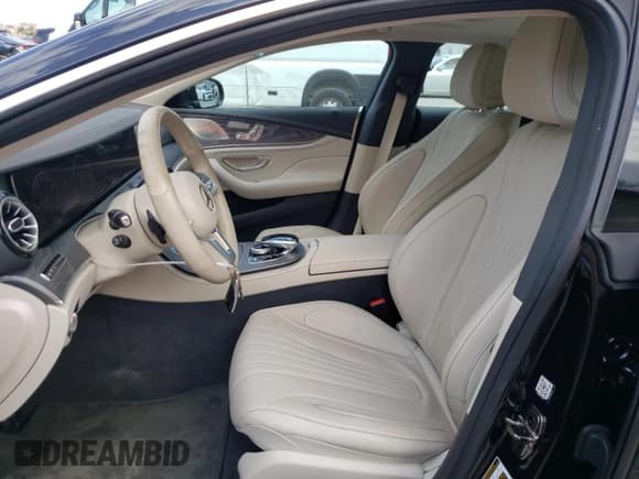 ✅ 2020 Mercedes-Benz CLS 450 • VIN: WDD2J5KB8LA051655 • Lot: 42011193. Wystawiony na Copart z przebiegiem 18 558 mil. Bezpłatny archiwum sprzedaży aukcyjnych z USA i szczegółowy raport historii pojazdu na DreamBid. Zdjęcie 7.