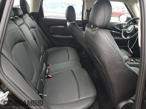 ✅ 2020 MINI Clubman Cooper S • VIN: WMWXJ1C03L2L98422 • Lot: 69149915. Wystawiony na Copart z przebiegiem 51 721 mil. Bezpłatny archiwum sprzedaży aukcyjnych z USA i szczegółowy raport historii pojazdu na DreamBid. Zdjęcie 10.