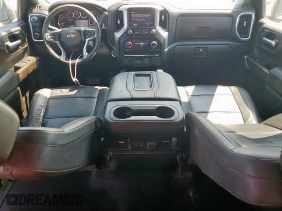 ✅ 2021 Chevrolet Silverado 1500 LT Trail Boss • VIN: 1GCPYFEL8MZ315384 • Lot: 71369185. Wystawiony na Copart z przebiegiem 110 053 mil. Bezpłatny archiwum sprzedaży aukcyjnych z USA i szczegółowy raport historii pojazdu na DreamBid. Zdjęcie 8.