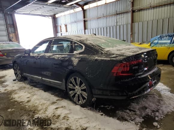 ✅ 2024 Volvo S90 Recharge Plug-In Hybrid Ultimate • VIN: LVYH60AF6RP411338 • Lot: 87608205. Listed on Copart with 833 mi. Free auction sales archive from the USA and detailed vehicle history report at DreamBid. Image 2.