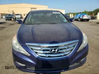 2013 Hyundai Sonata SE z VIN 5NPEC4AB5DH683598, wystawiony jako Copart lot #80412835 z przebiegiem 140 251 mil mil oraz Czysty tytuł • Clean title. Historia ofert i sprzedaży dostępna na DreamBid. Obrazek 5.