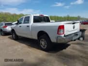 ✅ 2021 Ram 2500 Tradesman • VIN: 3C6UR5CLXMG511265 • Lot: 42090555. Listed on IAAI with 174,841 mi. Free auction sales archive from the USA and detailed vehicle history report at DreamBid. Image 3.