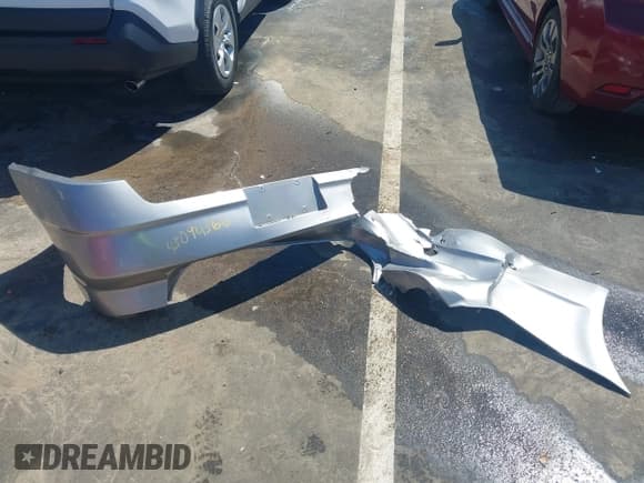 ✅ 2007 Mercury Milan • VIN: 3MEHM01167R632055 • Lot: 43094366. Listed on IAAI with 146,517 mi. Free auction sales archive from the USA and detailed vehicle history report at DreamBid. Image 12.