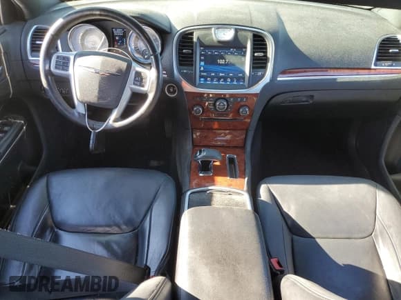 ✅ 2013 Chrysler 300 • VIN: 2C3CCAAG6DH707521 • Lot: 89613875. Listed on Copart with 210,165 mi. Free auction sales archive from the USA and detailed vehicle history report at DreamBid. Image 8.