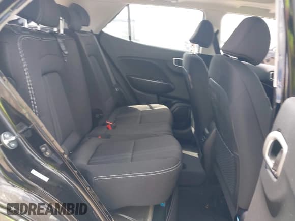 ✅ 2024 Hyundai Venue SEL • VIN: KMHRC8A34RU314435 • Lot: 42118806. Listed on IAAI with 6,455 mi. Free auction sales archive from the USA and detailed vehicle history report at DreamBid. Image 8.
