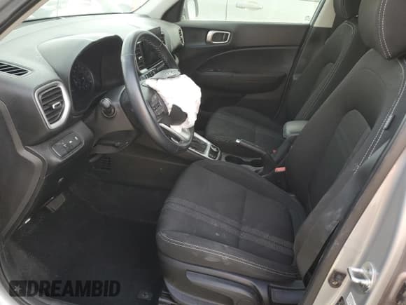 ✅ 2021 Hyundai Venue SEL • VIN: KMHRC8A30MU099824 • Lot: 43165155. Listed on Copart with 28,243 mi. Free auction sales archive from the USA and detailed vehicle history report at DreamBid. Image 7.