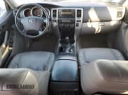 ✅ 2006 Toyota 4Runner Limited • VIN: JTEBU17R560093447 • Lot: 90762785. Wystawiony na Copart z przebiegiem 243 468 mil. Bezpłatny archiwum sprzedaży aukcyjnych z USA i szczegółowy raport historii pojazdu na DreamBid. Zdjęcie 8.