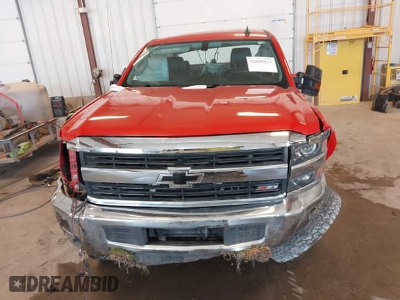 ✅ 2015 Chevrolet Silverado 2500HD LT • VIN: 1GC2KVEG5FZ501928 • Lot: 42460213. Wystawiony na IAAI z przebiegiem Nie podano. Bezpłatny archiwum sprzedaży aukcyjnych z USA i szczegółowy raport historii pojazdu na DreamBid. Zdjęcie 6.