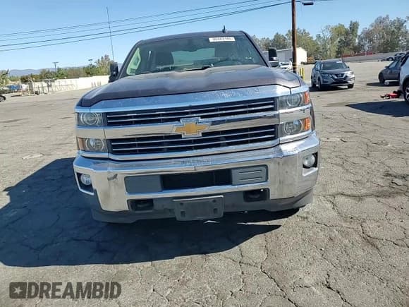 ✅ 2016 Chevrolet Silverado 2500HD LT • VIN: 1GC1KVEG8GF210600 • Лот: 90483105. Опубликован ранее на Copart с пробегом Не указан. Бесплатный доступ к архиву аукционных продаж из США и подробный отчёт об истории автомобиля на DreamBid. Изображение 13.