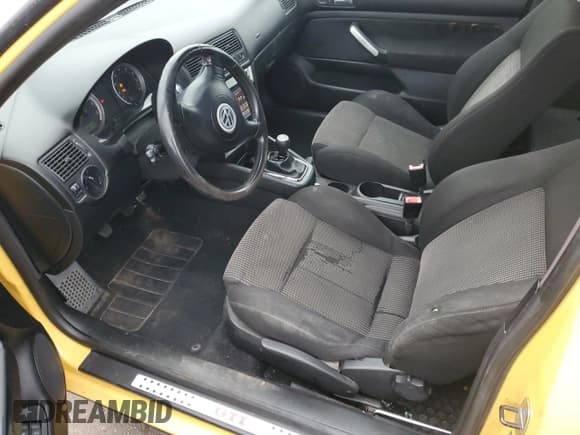 ✅ 2003 Volkswagen Golf GTI • VIN: 9BWKE61J634076572 • Lot: 82710944. Wystawiony na Copart z przebiegiem 168 053 mil. Bezpłatny archiwum sprzedaży aukcyjnych z USA i szczegółowy raport historii pojazdu na DreamBid. Zdjęcie 7.