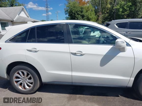 ✅ 2016 Acura RDX Technology • VIN: 5J8TB4H56GL008788 • Lot: 43114256. Listed on IAAI with 91,603 mi. Free auction sales archive from the USA and detailed vehicle history report at DreamBid. Image 12.