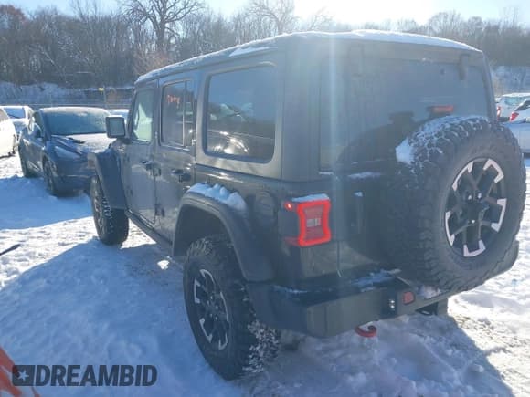 ✅ 2025 Jeep Wrangler Rubicon • VIN: 1C4PJXFN4SW663983 • Lot: 43821052. Listed on IAAI with 4,345 mi. Free auction sales archive from the USA and detailed vehicle history report at DreamBid. Image 3.