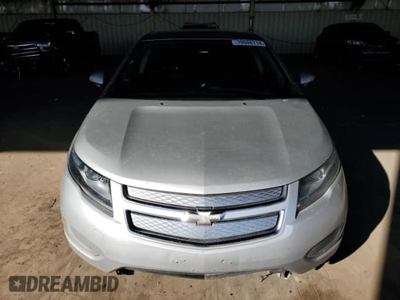✅ 2013 Chevrolet Volt • VIN: 1G1RE6E40DU123084 • Lot: 79946714. Wystawiony na Copart z przebiegiem 226 132 mil. Bezpłatny archiwum sprzedaży aukcyjnych z USA i szczegółowy raport historii pojazdu na DreamBid. Zdjęcie 5.