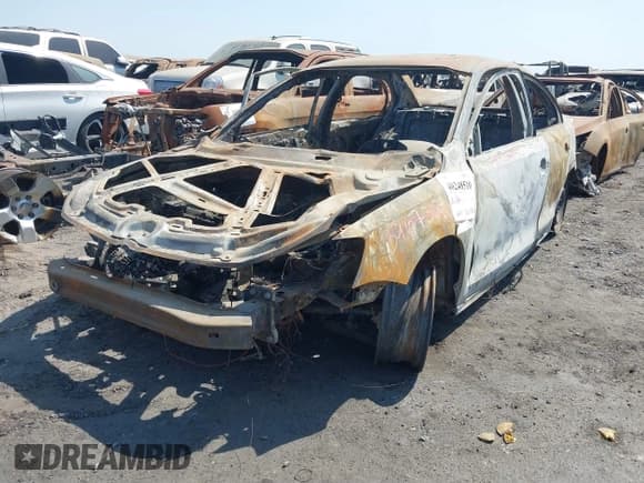 ✅ 2012 Volkswagen Jetta S • VIN: 3VW1K7AJ9CM344469 • Lot: 40248510. Listed on IAAI with Not provided. Free auction sales archive from the USA and detailed vehicle history report at DreamBid. Image 2.