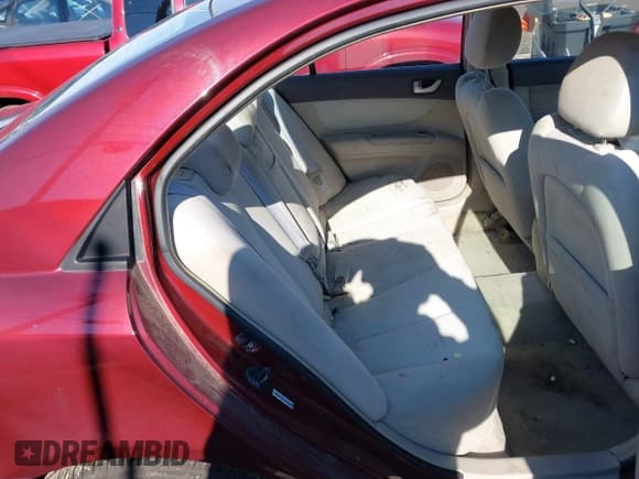 ✅ 2008 Hyundai Sonata GLS • VIN: 5NPET46C78H356787 • Лот: 41545872. Опубликован ранее на IAAI с пробегом 85 614 миль. Бесплатный доступ к архиву аукционных продаж из США и подробный отчёт об истории автомобиля на DreamBid. Изображение 8.