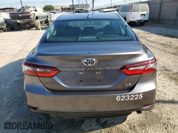 ✅ 2023 Toyota Camry LE • VIN: 4T1C11AK2PU819896 • Lot: 66921085. Wystawiony na Copart z przebiegiem 61 092 mil. Bezpłatny archiwum sprzedaży aukcyjnych z USA i szczegółowy raport historii pojazdu na DreamBid. Zdjęcie 6.