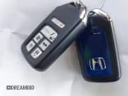 ✅ 2019 Honda Clarity • VIN: JHMZC5F11KC005574 • Lot: 42852586. Wystawiony na IAAI z przebiegiem 63 161 mil. Bezpłatny archiwum sprzedaży aukcyjnych z USA i szczegółowy raport historii pojazdu na DreamBid. Zdjęcie 11.