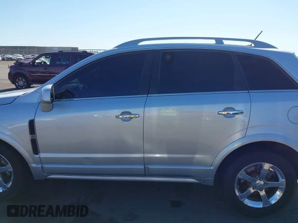 ✅ 2013 Chevrolet Captiva Sport LT • VIN: 3GNAL3EK5DS589575 • Lot: 42225395. Wystawiony na IAAI z przebiegiem 134 873 mil. Bezpłatny archiwum sprzedaży aukcyjnych z USA i szczegółowy raport historii pojazdu na DreamBid. Zdjęcie 15.