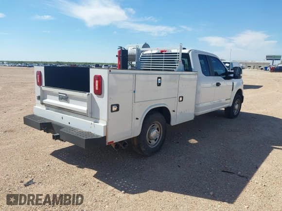 ✅ 2022 Ford F-250 • VIN: 1FD7X2AT4NEC13649 • Лот: 43132081. Опубликован ранее на IAAI с пробегом 138 509 миль. Бесплатный доступ к архиву аукционных продаж из США и подробный отчёт об истории автомобиля на DreamBid. Изображение 4.