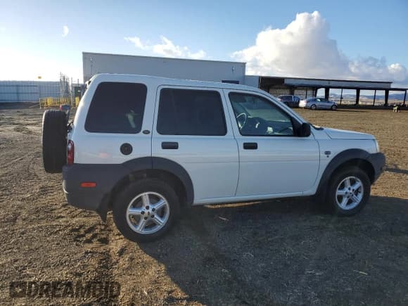 ✅ 2002 Land Rover Freelander • VIN: SALNM22222A206432 • Лот: 80378824. Опубликован ранее на Copart с пробегом 112 098 миль. Бесплатный доступ к архиву аукционных продаж из США и подробный отчёт об истории автомобиля на DreamBid. Изображение 3.