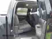 2011 Chevrolet Silverado 1500 LT z VIN 3GCPKSE3XBG180822, wystawiony jako IAAI lot #43439311 z przebiegiem 223 417 mil mil oraz . Historia ofert i sprzedaży dostępna na DreamBid. Obrazek 8.