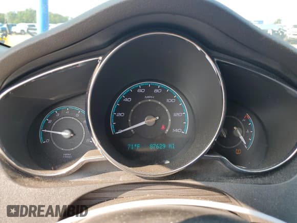 ✅ 2011 Chevrolet Malibu 2LT • VIN: 1G1ZD5E12BF221537 • Lot: 70214274. Listed on Copart with 87,629 mi. Free auction sales archive from the USA and detailed vehicle history report at DreamBid. Image 9.