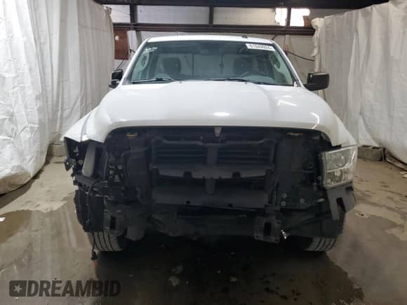 2017 Ram 1500 SLT with VIN 3C6JR7ET8HG535811, listed as a Copart auction lot 61849924 with 100,179 mi miles and Salvage title. Bid and sale history available at DreamBid. Image 5.