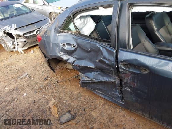 ✅ 2017 Toyota Corolla L • VIN: 2T1BURHE5HC927658 • Lot: 41474574. Listed on IAAI with 78,810 mi. Free auction sales archive from the USA and detailed vehicle history report at DreamBid. Image 6.