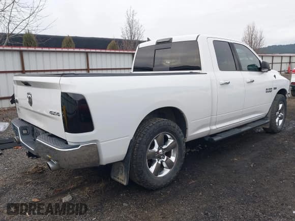 ✅ 2015 Ram 1500 Outdoorsman • VIN: 1C6RR7GT0FS776509 • Лот: 43764275. Опубликован ранее на IAAI с пробегом 177 338 миль. Бесплатный доступ к архиву аукционных продаж из США и подробный отчёт об истории автомобиля на DreamBid. Изображение 4.