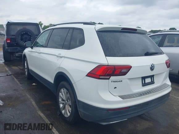 ✅ 2019 Volkswagen Tiguan S • VIN: 3VV1B7AXXKM087166 • Lot: 42672005. Listed on IAAI with 68,269 mi. Free auction sales archive from the USA and detailed vehicle history report at DreamBid. Image 3.