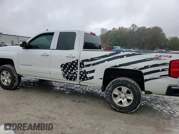 ✅ 2015 Chevrolet Silverado 1500 LT • VIN: 1GCVKREH8FZ183431 • Lot: 90496675. Listed on Copart with 149,765 mi. Free auction sales archive from the USA and detailed vehicle history report at DreamBid. Image 13.