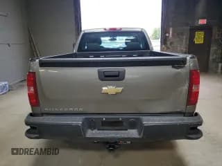 ✅ 2009 Chevrolet Silverado 1500 Work Truck • VIN: 1GCEK19C09Z162447 • Lot: 75391024. Listed on Copart with 151,134 mi. Free auction sales archive from the USA and detailed vehicle history report at DreamBid. Image 6.