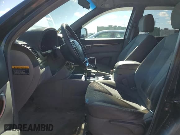 ✅ 2007 Hyundai Santa Fe GLS • VIN: 5NMSG73D77H081682 • Lot: 82709665. Listed on Copart with 149,400 mi. Free auction sales archive from the USA and detailed vehicle history report at DreamBid. Image 7.