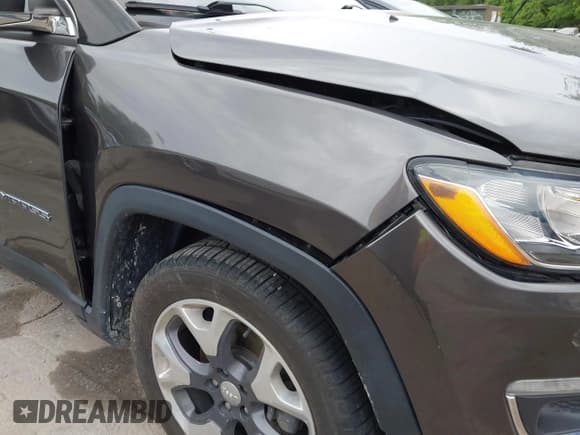 ✅ 2019 Jeep Compass Limited • VIN: 3C4NJCCB7KT777783 • Lot: 42172163. Listed on IAAI with 68,487 mi. Free auction sales archive from the USA and detailed vehicle history report at DreamBid. Image 18.