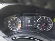 ✅ 2017 Jeep Renegade Latitude • VIN: ZACCJABB9HPG37652 • Lot: 42202859. Listed on IAAI with 98,629 mi. Free auction sales archive from the USA and detailed vehicle history report at DreamBid. Image 7.