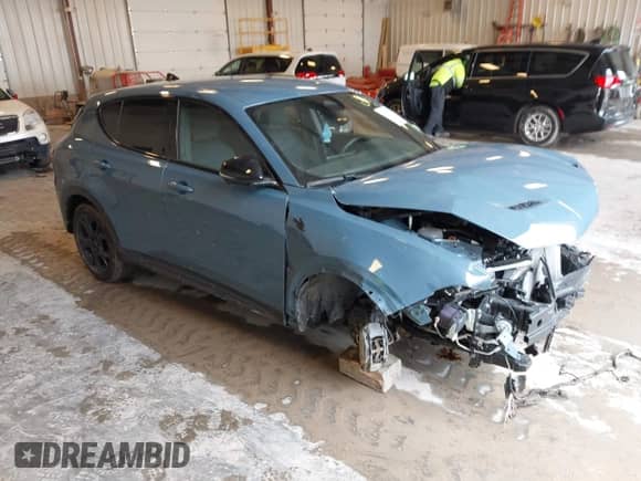 2024 Dodge Hornet R/T z VIN ZACPDFCW9R3A12166, wystawiony jako IAAI lot #42382866 z przebiegiem 17 442 mil mil oraz . Historia ofert i sprzedaży dostępna na DreamBid. Obrazek 1.