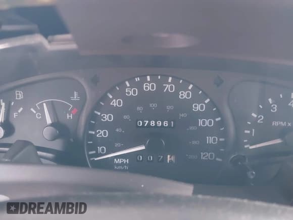 ✅ 1997 Ford Escort LX • VIN: 3FALP15P0VR125419 • Lot: 43556304. Wystawiony na IAAI z przebiegiem 78 961 mil. Bezpłatny archiwum sprzedaży aukcyjnych z USA i szczegółowy raport historii pojazdu na DreamBid. Zdjęcie 15.