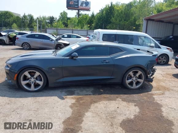 ✅ 2017 Chevrolet Camaro 1SS • VIN: 1G1FF1R72H0199877 • Лот: 42789122. Опубликован ранее на IAAI с пробегом 93 537 миль. Бесплатный доступ к архиву аукционных продаж из США и подробный отчёт об истории автомобиля на DreamBid. Изображение 15.