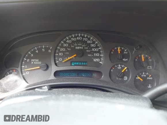 ✅ 2004 GMC Sierra 2500HD SLE • VIN: 1GTHK23U74F106634 • Lot: 42915103. Wystawiony na IAAI z przebiegiem 192 293 mil. Bezpłatny archiwum sprzedaży aukcyjnych z USA i szczegółowy raport historii pojazdu na DreamBid. Zdjęcie 7.