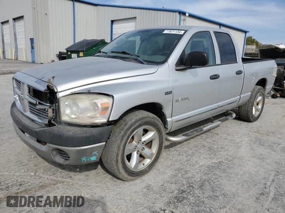 ✅ 2008 Dodge 1500 SLT • VIN: 1D7HA18218S621992 • Лот: 77821134. Опубликован ранее на Copart с пробегом 116 415 миль. Бесплатный доступ к архиву аукционных продаж из США и подробный отчёт об истории автомобиля на DreamBid. Изображение 1.
