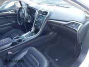 ✅ 2013 Ford Fusion SE • VIN: 3FA6P0HR8DR326813 • Лот: 43764337. Опубликован ранее на IAAI с пробегом 259 727 миль. Бесплатный доступ к архиву аукционных продаж из США и подробный отчёт об истории автомобиля на DreamBid. Изображение 5.