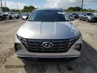 ✅ 2023 Hyundai Tucson SEL • VIN: 5NMJB3AE3PH274328 • Lot: 76184704. Wystawiony na Copart z przebiegiem 8 241 mil. Bezpłatny archiwum sprzedaży aukcyjnych z USA i szczegółowy raport historii pojazdu na DreamBid. Zdjęcie 5.